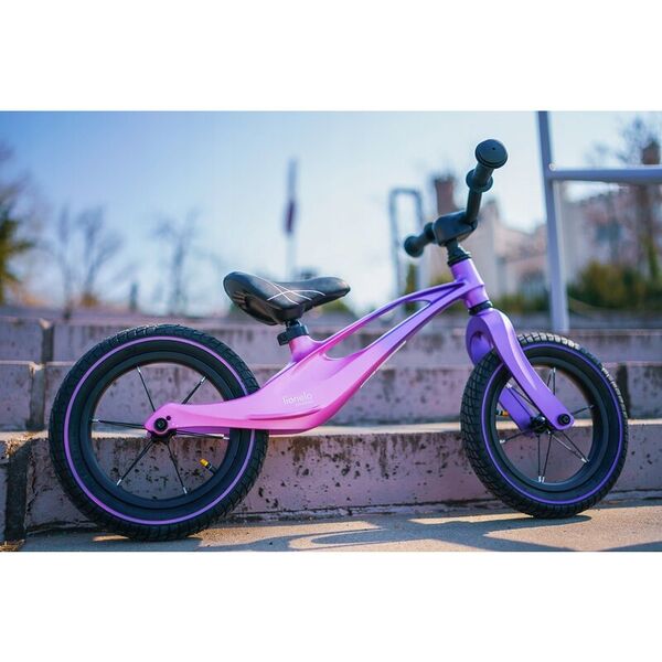 Lionelo - Bicicleta usoara Bart Air, Fara pedale, Cu roti gonflabile, Cu cadru din magneziu, Cu ghidon si sa reglabile, Greutate 3.8 Kg, 12 inch, Conform cu standardul european de securitate EN71, Pink Violet